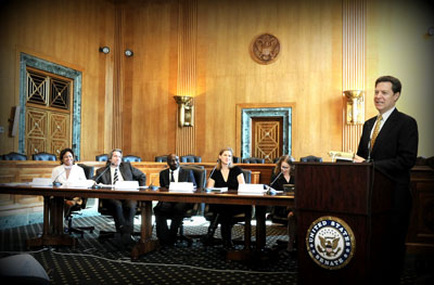 Senator Brownback gives remarks at the Congo briefing (Credit - Vikrim Aiyer) Senator Brownback gives remarks at the Congo briefing (Credit - Vikrim Aiyer)