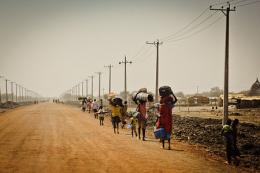 Abyei residents flee south in May Abyei residents flee south in May