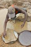 Gold miner in eastern Congo - S. Lezhnev